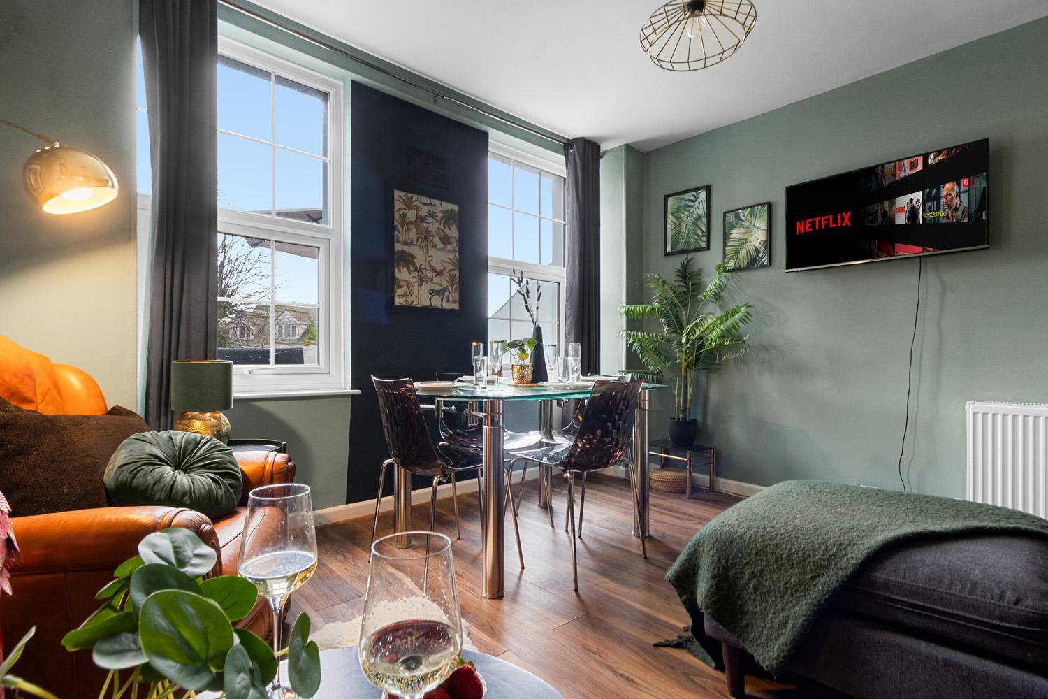 Stylish 2 Bed Apartment Near Beach, Parking, Wifi, Netflix Teignmouth Εξωτερικό φωτογραφία