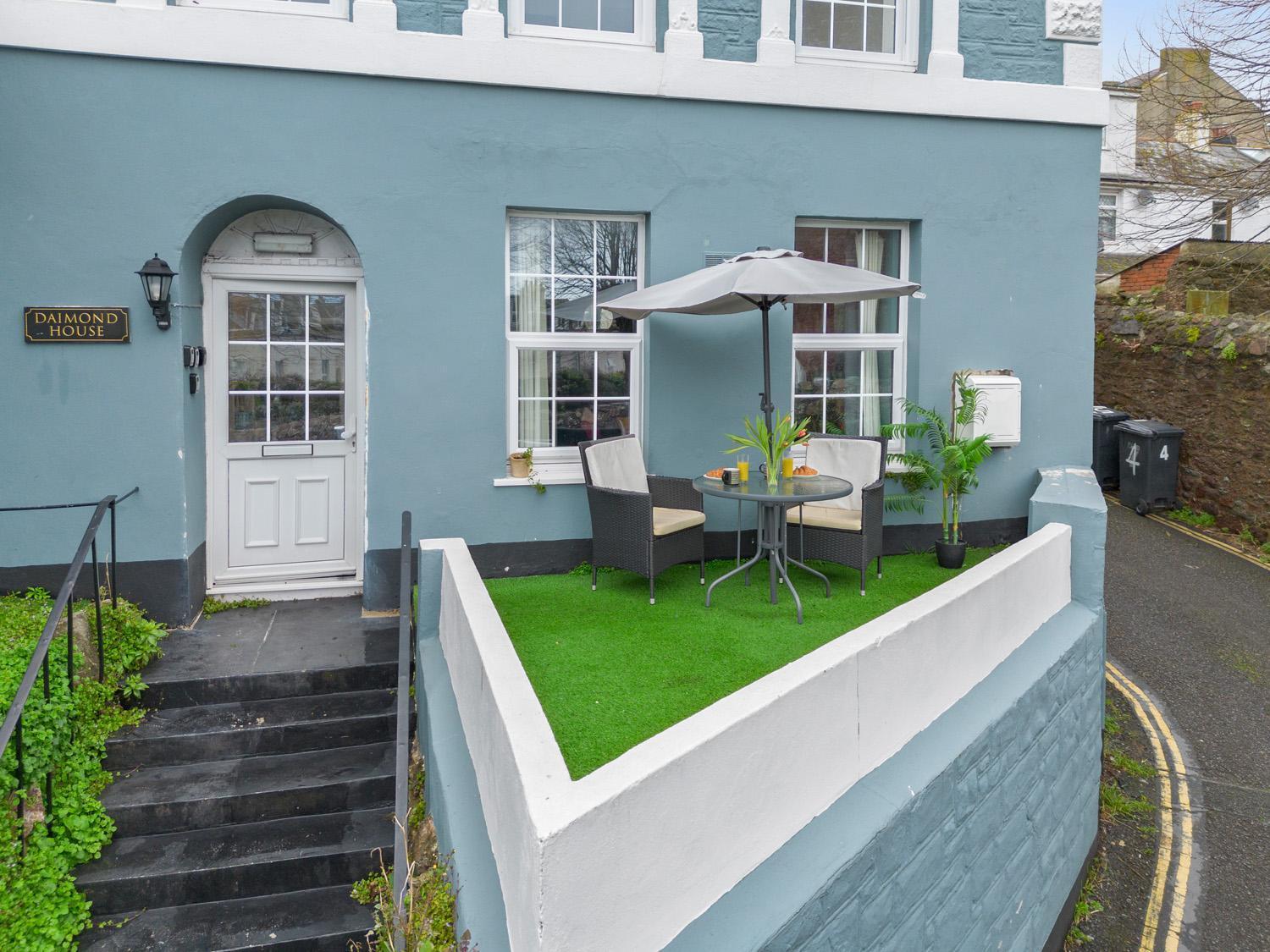 Stylish 2 Bed Apartment Near Beach, Parking, Wifi, Netflix Teignmouth Εξωτερικό φωτογραφία